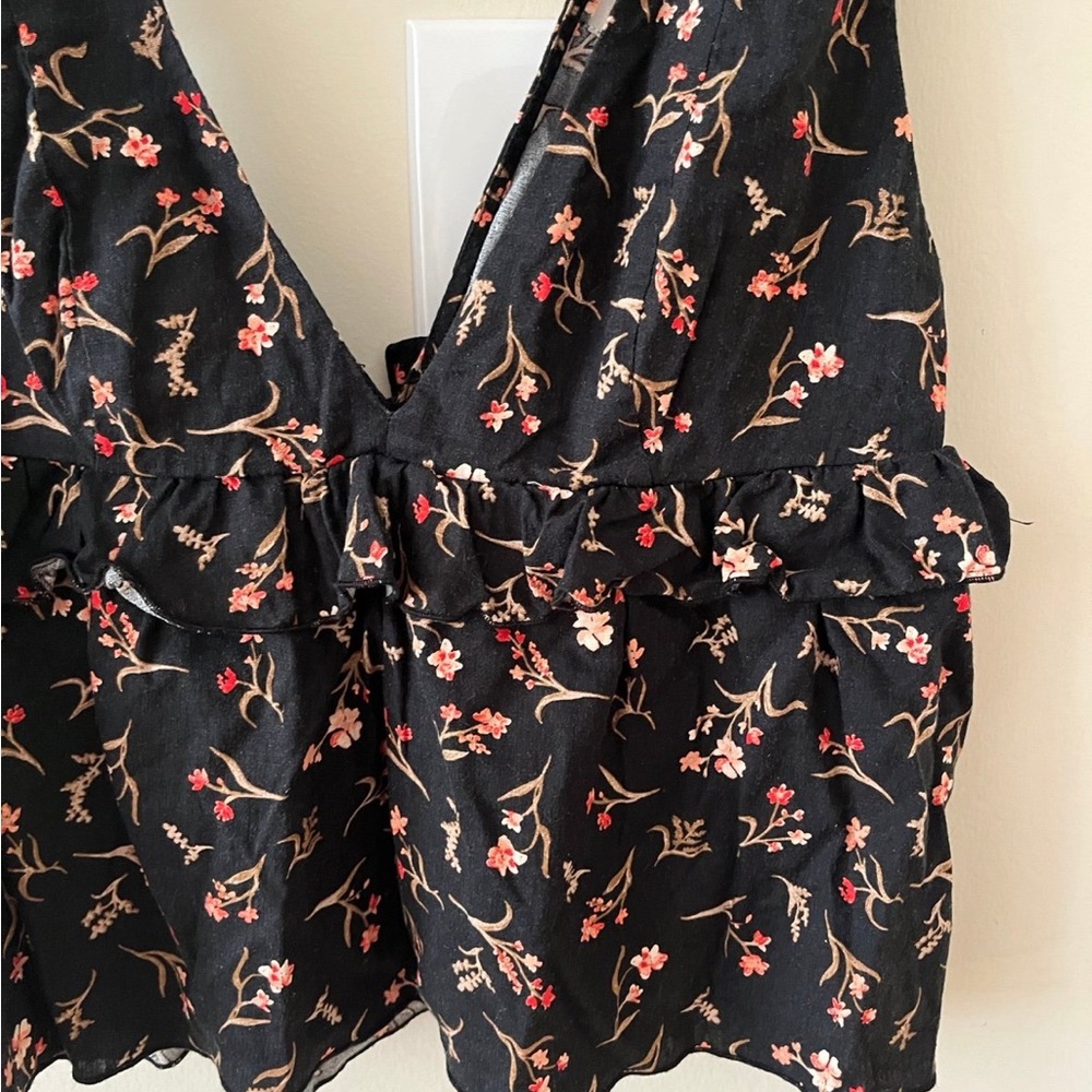 Urban Outfitters Black Floral Print Sleeveless Ruffled Top - Picture 3 of 7